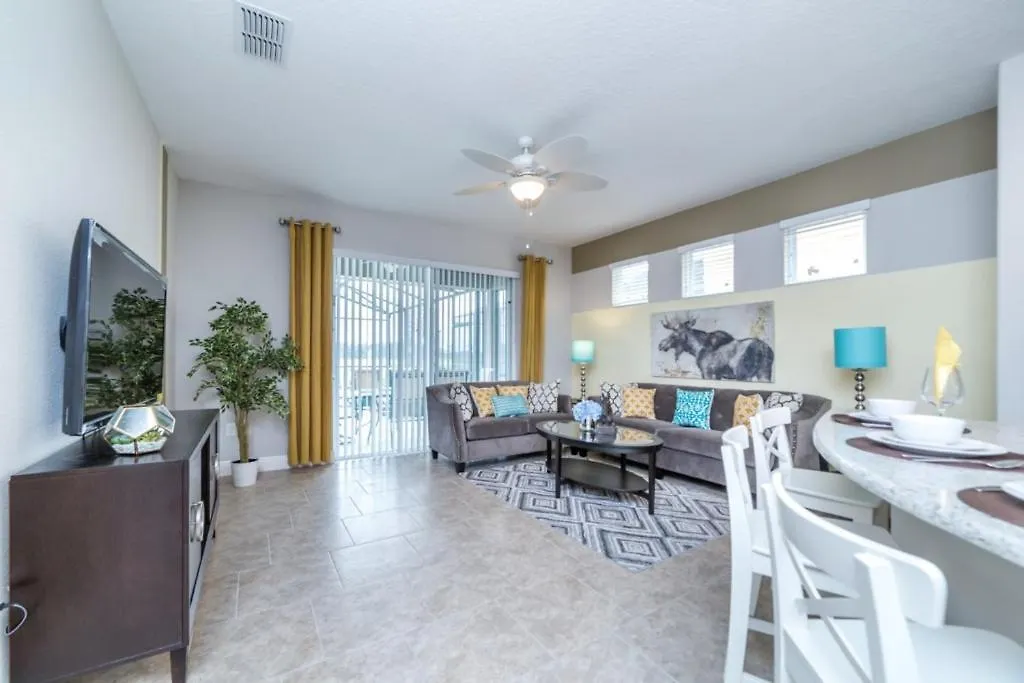 Villa The Ultimate 5 Bedroom 5 Bathroom Solterra Davenport United States